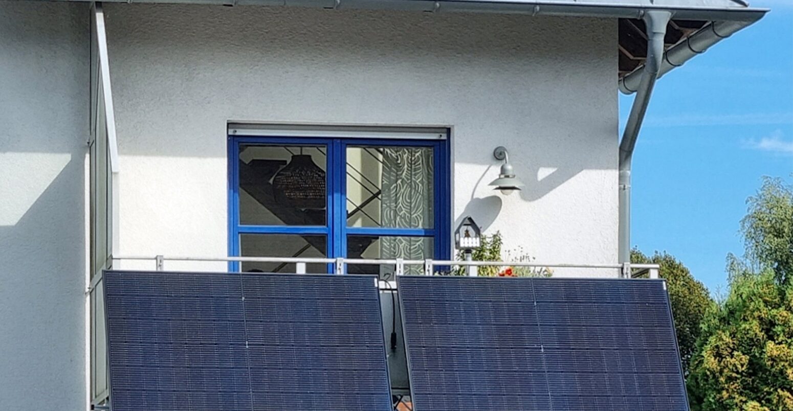 Analysis: How 'plug-in solar' can save UK homes £1,100 on energy bills